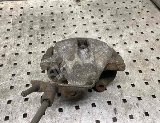 Суппорт передний правый Audi A4 B5 (8D) 1994-1999  Audi A4 A4 B5 (8D) 1994-1999