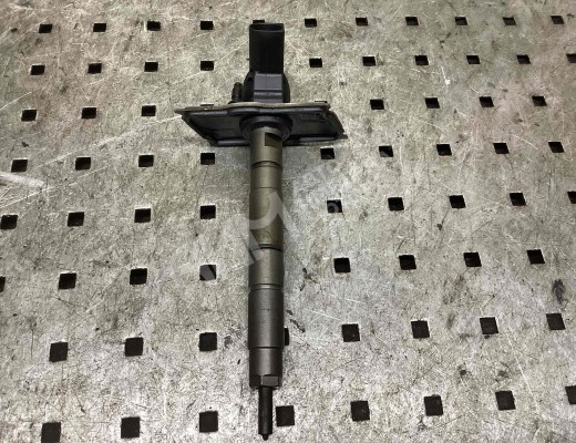 Форсунка Audi A6 C6 (4F) 2004-2008  Audi A6 A6 C6 (4F) 2004-2008