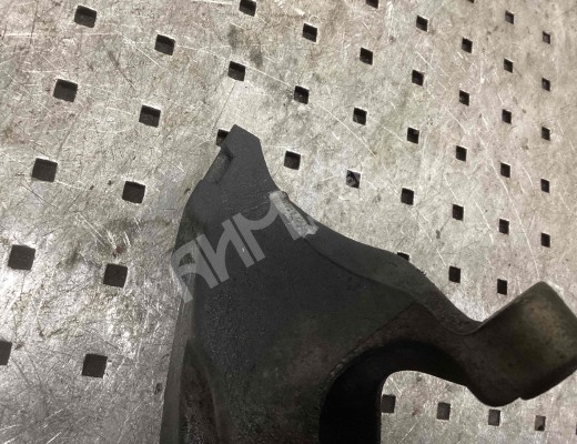 Кронштейн двигателя Audi A6 C6 (4F) 2004-2008  Audi A6 A6 C6 (4F) 2004-2008