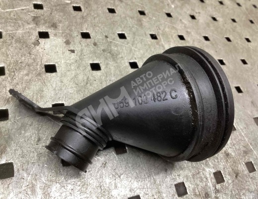 Маслозаливная горловина Audi A6 C6 (4F) 2004-2008  Audi A6 A6 C6 (4F) 2004-2008
