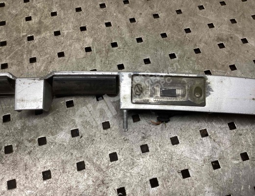 Накладка двери (крышки) багажника Audi A3 I (8L) 1996-2000  Audi A3 A3 I (8L) 1996-2000