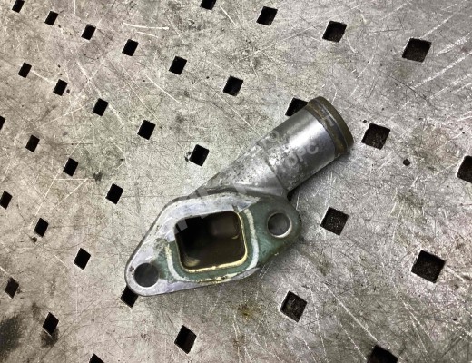 Фланец (тройник) системы охлаждения Opel Astra G 1998-2004  Opel Astra Astra G 1998-2004