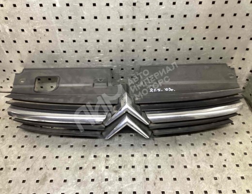 Решетка радиатора  Citroen C5 I 2001-2004