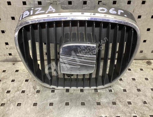 Решетка радиатора Seat Ibiza III (6L) 2002-2008  Seat Ibiza Ibiza III (6L) 2002-2008