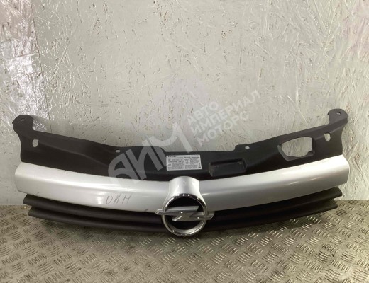 Решетка радиатора Opel Astra H 2004-2007  Opel Astra Astra H 2004-2007