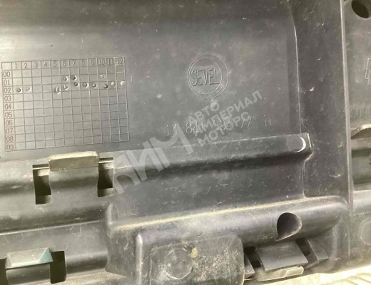 Решетка радиатора Citroen C8 I 2002-2008  Citroen C8 C8 I 2002-2008