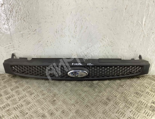 Решетка радиатора  Ford Fiesta V 2001-2008