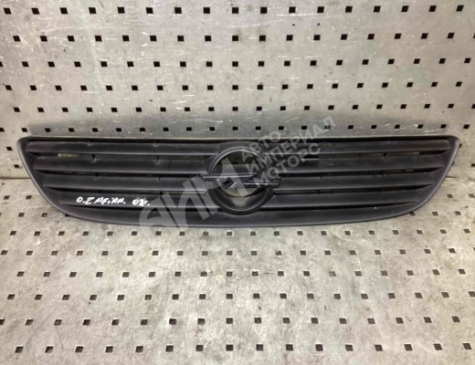Решетка радиатора Opel Zafira A 1999-2003  Opel Zafira Zafira A 1999-2003