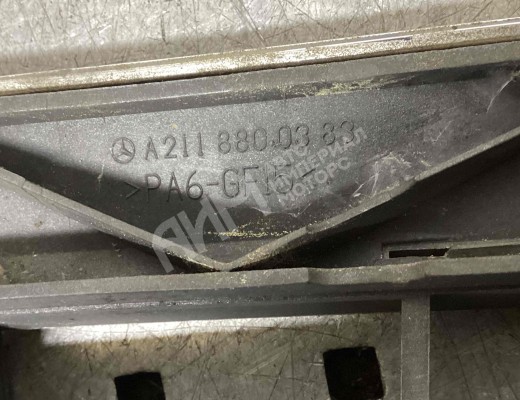 Решетка радиатора Mercedes E (W211) 2002-2006  Mercedes E E (W211) 2002-2006
