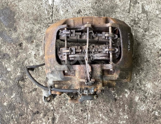 Суппорт передний левый Renault Magnum E-TECH II 1997-2000  Renault Magnum Magnum E-TECH II 1997-2000