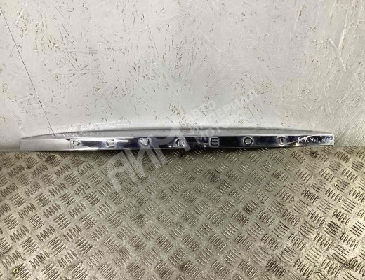 Накладка двери (крышки) багажника Peugeot 407 2004-2010  Peugeot 407 407 2004-2010