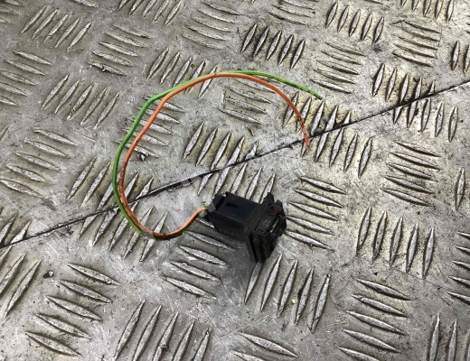 Кнопка открытия багажника Peugeot 407 2004-2010  Peugeot 407 407 2004-2010