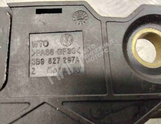 Личинка замка багажника Volkswagen Passat B5+ (3B) 2000-2005 рестайлинг  Volkswagen Passat Passat B5+ (3B) 2000-2005 рестайлинг