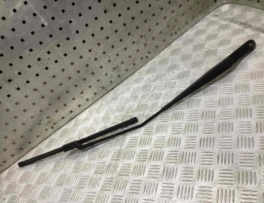 Щеткодержатель (поводок стеклоочистителя, дворник) Volkswagen Golf V (1K) 2004-2009  Volkswagen Golf Golf V (1K) 2004-2009