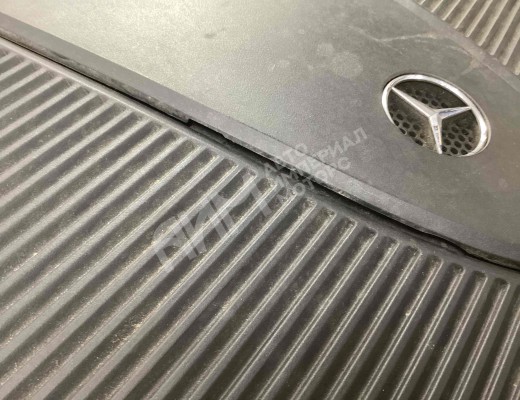 Декоративная крышка двигателя Mercedes C (W203) 2000-2004  Mercedes C C (W203) 2000-2004