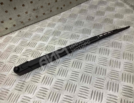 Щеткодержатель задний Peugeot Partner I 1996-2008  Peugeot Partner Partner I 1996-2008