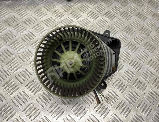 Моторчик печки Volkswagen Passat B5 (3B) 1996-2000  Volkswagen Passat Passat B5 (3B) 1996-2000