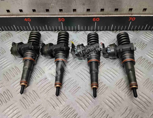 Форсунка Volkswagen Golf IV (1J) 1997-2004  Volkswagen Golf Golf IV (1J) 1997-2004