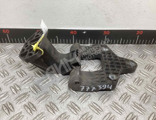 Петля капота Renault Midlum I 2000-2006  Renault Midlum Midlum I 2000-2006