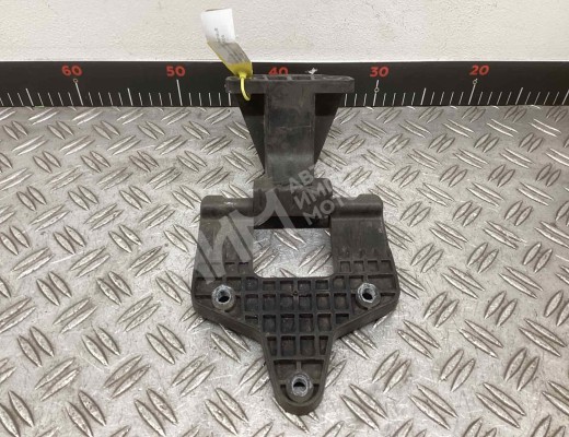 Петля капота Renault Midlum I 2000-2006  Renault Midlum Midlum I 2000-2006