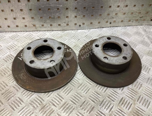 Диск тормозной задний Volkswagen Passat B5 (3B) 1996-2000  Volkswagen Passat Passat B5 (3B) 1996-2000