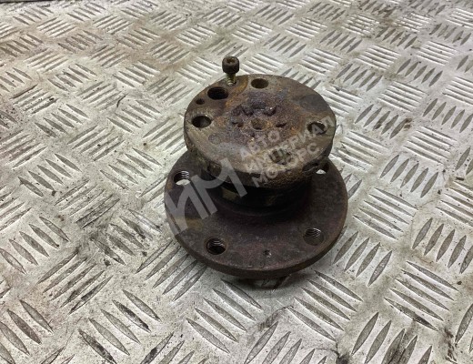 Ступица задняя правая Seat Ibiza III (6L) 2002-2008  Seat Ibiza Ibiza III (6L) 2002-2008