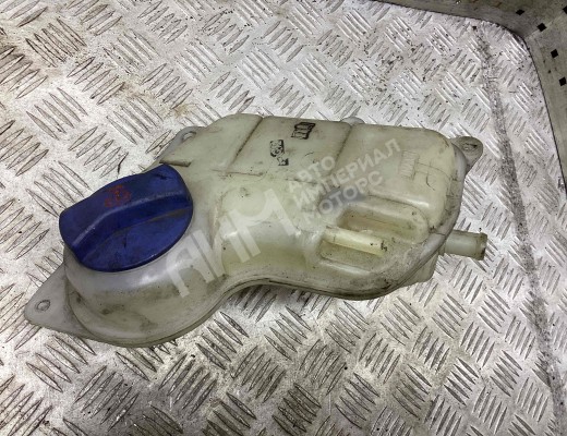 Бачок расширительный Volkswagen Passat B5+ (3B) 2000-2005 рестайлинг  Volkswagen Passat Passat B5+ (3B) 2000-2005 рестайлинг