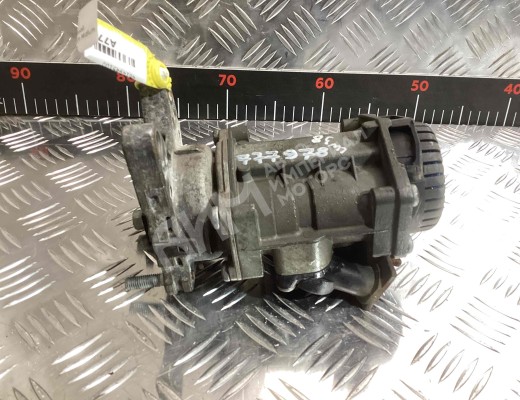 Кран главный тормозной Renault Midlum I 2000-2006  Renault Midlum Midlum I 2000-2006