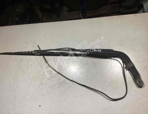 Щеткодержатель (поводок стеклоочистителя, дворник) Renault Midlum I 2000-2006  Renault Midlum Midlum I 2000-2006