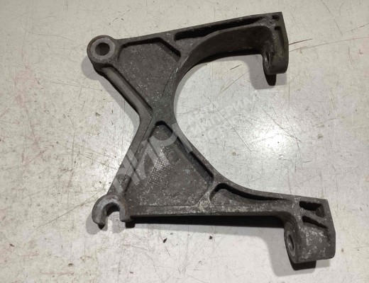 Кронштейн рамы Scania R-Series 2004-2016  Scania R-series R-Series 2004-2016