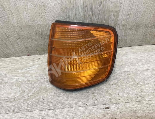 Поворотник левый Mercedes S (W126) 1980-1991  Mercedes S S (W126) 1980-1991