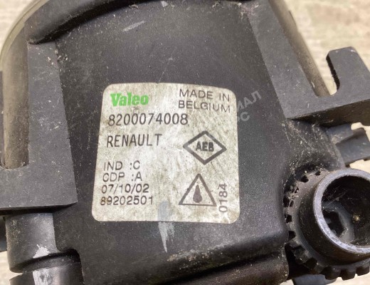 Фара противотуманная левая Renault Megane II 2002-2006  Renault Megane Megane II 2002-2006