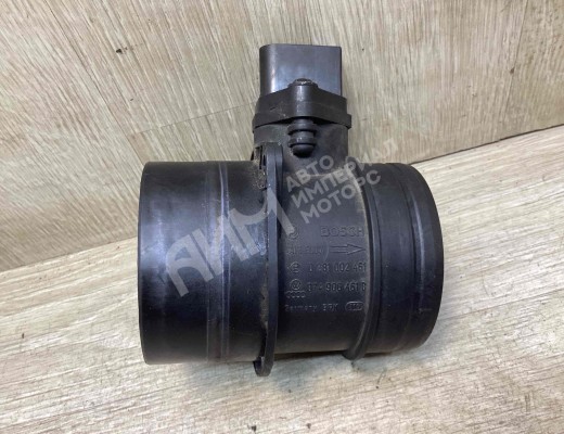 Расходомер воздуха Volkswagen Touareg I (7L) 2002-2006  Volkswagen Touareg Touareg I (7L) 2002-2006