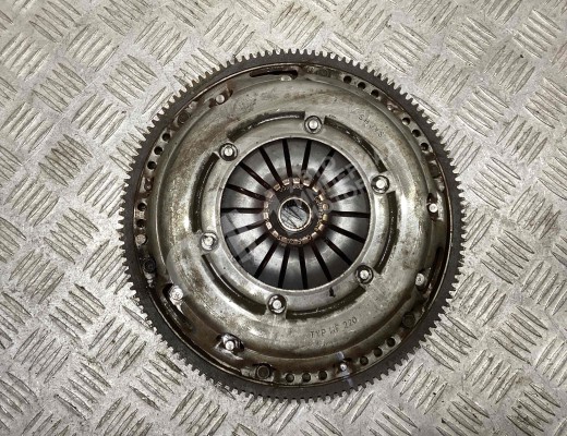 Комплект сцепления Volkswagen Touran I (1T) 2003-2006  Volkswagen Touran Touran I (1T) 2003-2006