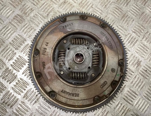 Комплект сцепления Volkswagen Golf IV (1J) 1997-2004  Volkswagen Golf Golf IV (1J) 1997-2004