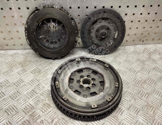 Маховик Renault Scenic II (JM) 2006-2009 рестайлинг  Renault Scenic Scenic II (JM) 2006-2009 рестайлинг