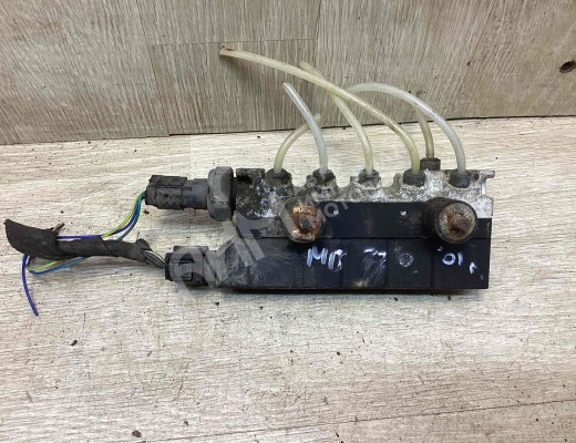 Блок клапанов пневмоподвески Mercedes S (W220) 1998-2002  Mercedes S S (W220) 1998-2002