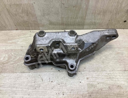 Кронштейн двигателя Volkswagen Golf IV (1J) 1997-2004  Volkswagen Golf Golf IV (1J) 1997-2004