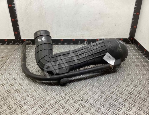 Патрубок воздушного фильтра Renault Midlum I 2000-2006  Renault Midlum Midlum I 2000-2006