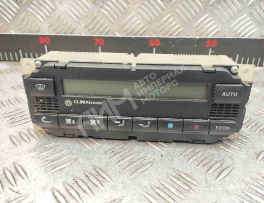 Блок управления печки/климат-контроля Volkswagen Passat B5 (3B) 1996-2000  Volkswagen Passat Passat B5 (3B) 1996-2000