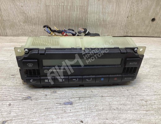 Блок управления печки/климат-контроля Volkswagen Passat B5 (3B) 1996-2000  Volkswagen Passat Passat B5 (3B) 1996-2000