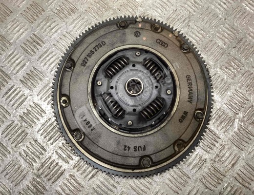 Комплект сцепления Volkswagen Golf IV (1J) 1997-2004  Volkswagen Golf Golf IV (1J) 1997-2004