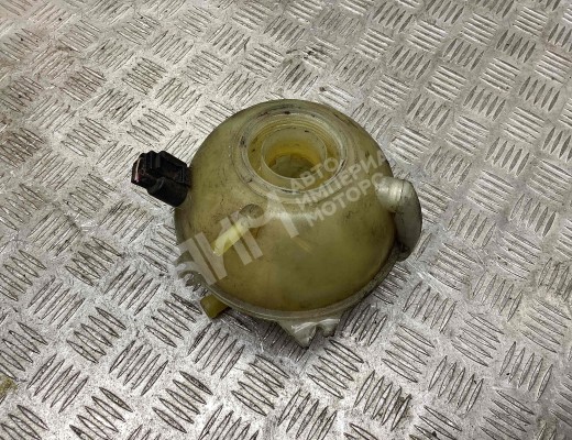 Бачок расширительный Volkswagen Golf IV (1J) 1997-2004  Volkswagen Golf Golf IV (1J) 1997-2004