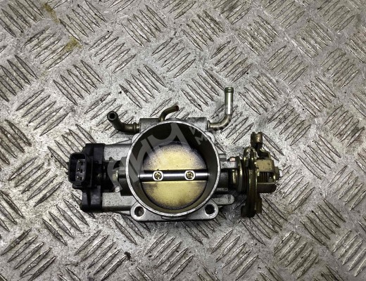 Заслонка дроссельная Nissan Primera I (P10) 1990-1997  Nissan Primera Primera I (P10) 1990-1997