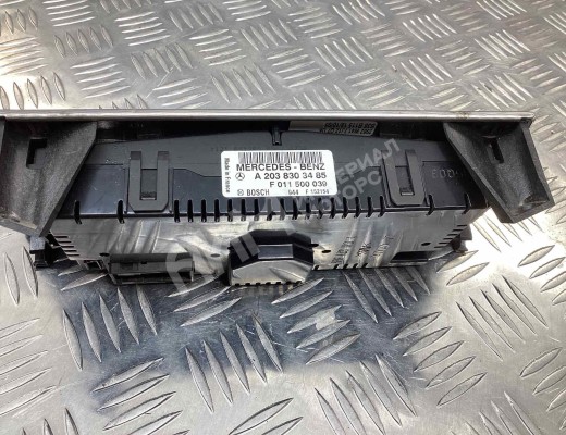 Блок управления печки/климат-контроля Mercedes C (W203) 2004-2007 рестайлинг  Mercedes C C (W203) 2004-2007 рестайлинг