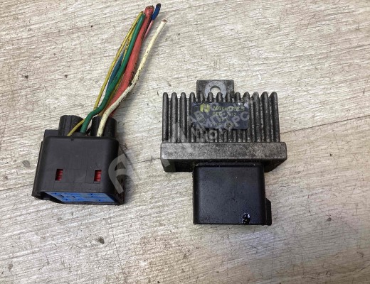 Реле накала свечей Volvo V40 I (VW) 1995-2000  Volvo V40 V40 I (VW) 1995-2000