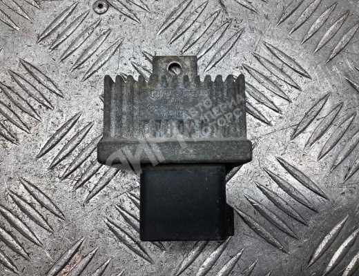 Реле накала свечей Renault Clio III 2005-2013  Renault Clio Clio III 2005-2013