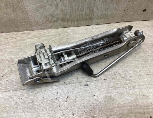 Домкрат Audi A4 B5 (8D) 1999-2001 рестайлинг  Audi A4 A4 B5 (8D) 1999-2001 рестайлинг