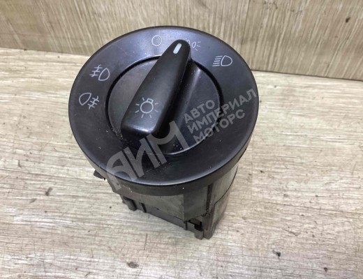Переключатель света Volkswagen Passat B5 (3B) 1996-2000  Volkswagen Passat Passat B5 (3B) 1996-2000