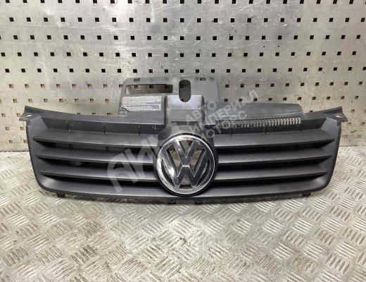 Решетка радиатора Volkswagen Polo IV (9N) 2001-2005  Volkswagen Polo Polo IV (9N) 2001-2005